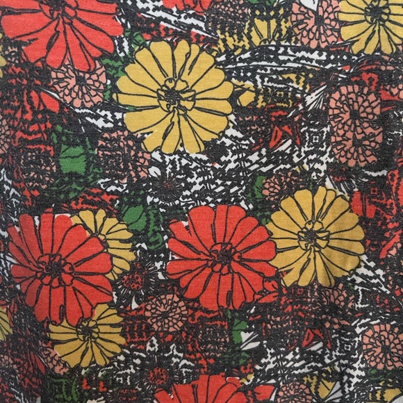 Lularoe Classic shirt top 3xl cute flower top - Picture 3 of 5